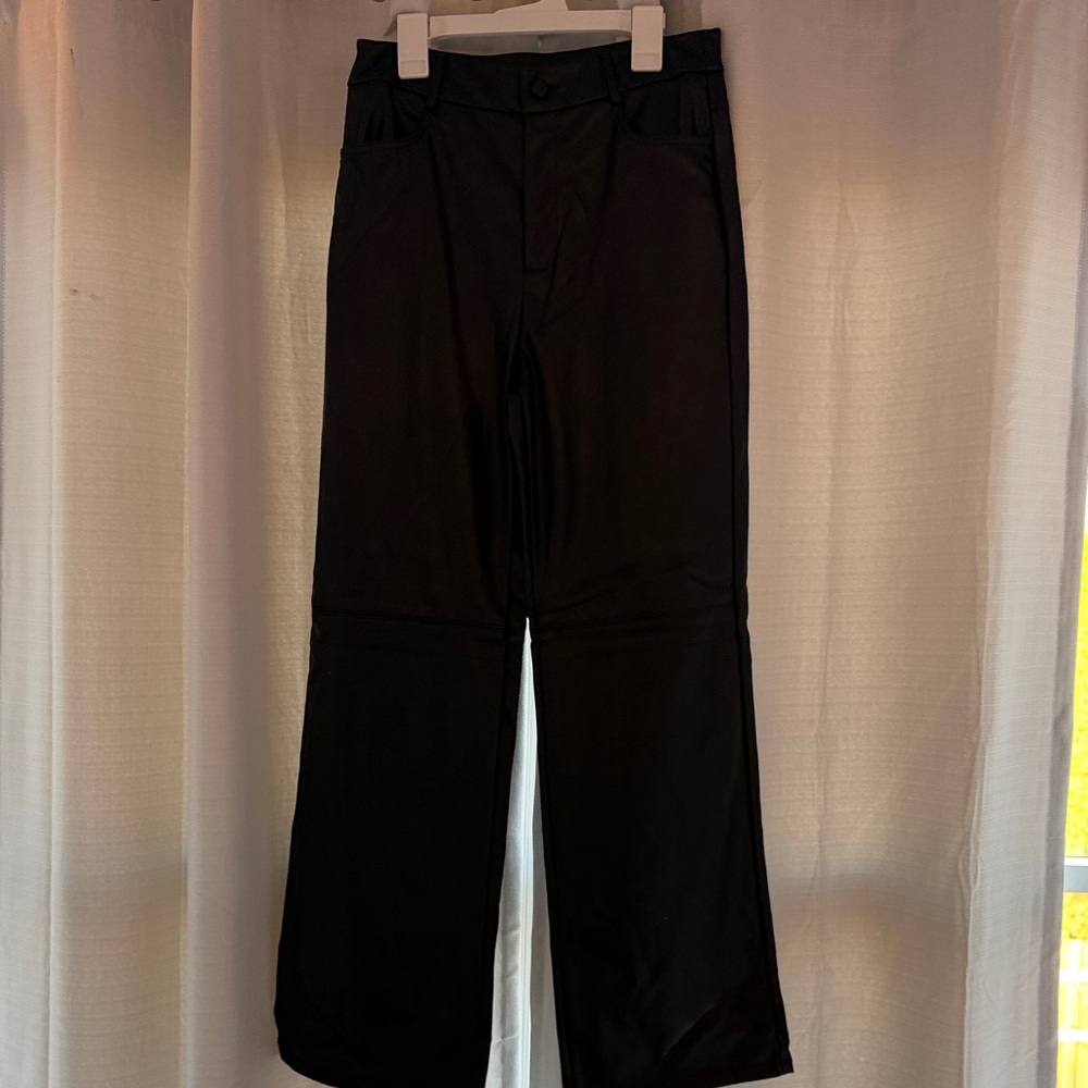 Faux leather wide leg pant.